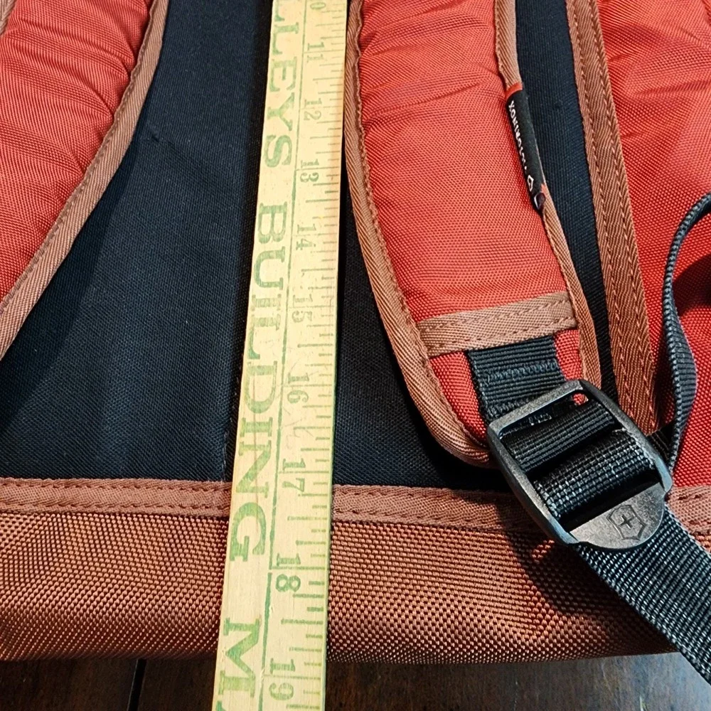 Victorinox Red Luggage Altmont 3.0 Dual-Compartment Laptop Backpack